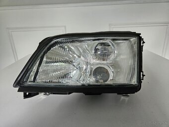 Svetlomety Hella Audi A6/
S6C4 - 5