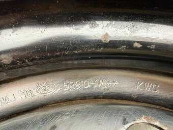 Zimná sada 185/65/15 nokian 15x5 1/2J  4x100 KIA Rio - 5