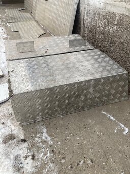 Hlinikovy protismykovy plech - 5