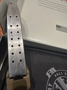 Pištoľ HELLCAT - 5