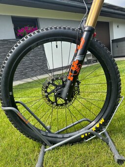 DH Commencal Furious - 5