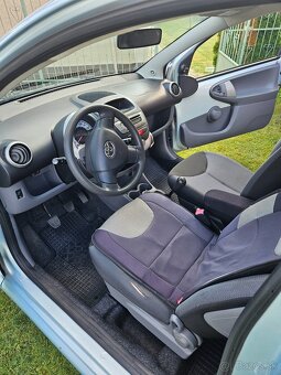 Toyota Aygo 2006, benzín - 5