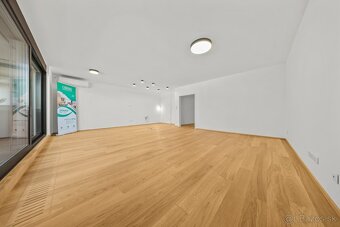 Predaj 4 izb. bytu v Cubicone, parking, pivnica, loggia - 5
