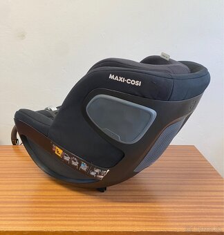 Maxi-cosi Pearl 360 + rotačný isofix Family fix 360 - 5