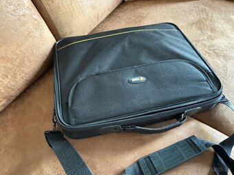 HP pavilion G6, i5, 4GB RAM, 2.50GHz, úložisko 604GB - 5