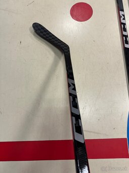 UPLNE NOVA PROFI HOKEJKA CCM JETSPEED FT6 SR SIGMATEX - 5