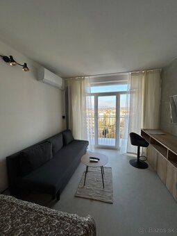 Moderná plne zariadená garsónka- Kysucká 16, Košice- Terasa - 5