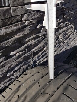 na predaj 2x Hankook 215/50 r17 letné - 5