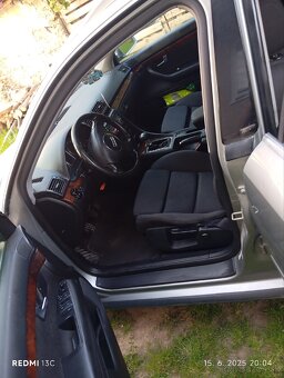 Predám Audi a4 b6 1.9tdi 96kw - 5