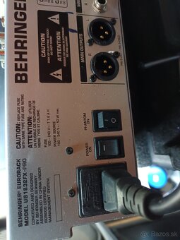 Mix pult behringer - 5