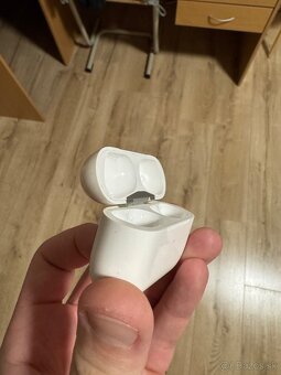 Apple AirPods Pro 1 - 5