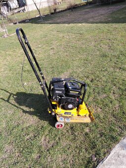 Predam vibracnu dosku Lumag RP 75 - 5