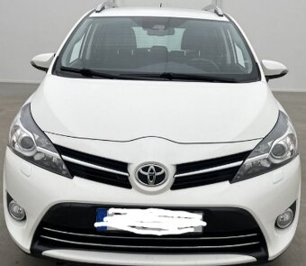 TOYOTA VERSO - 5