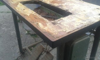 železný stôl na - 5