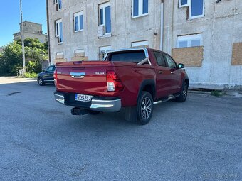 Toyota Hilux DC 2.4 D-4D - 5