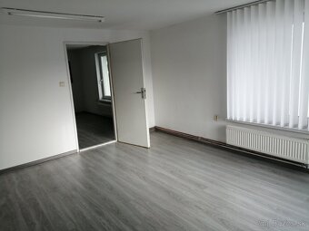 Prenajmem kancelárie v centre PB - 5