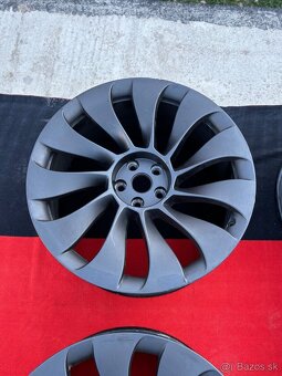 Tesla Model Y 21" Überturbine - 5