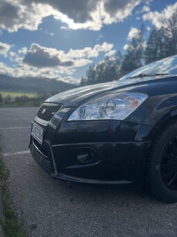 Kia Cee’d - 5