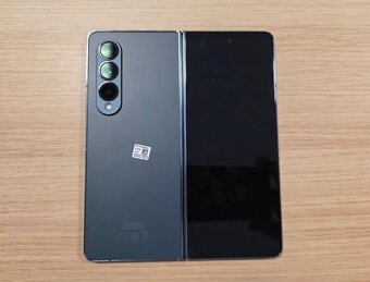 Predám Samsung Galaxy Z Fold 4 12GB / 512GB - 5