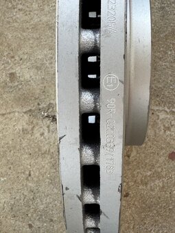 Predam nepoužite 2x BOSCH Brzdový kotúč 0 986 479 D40 - 5