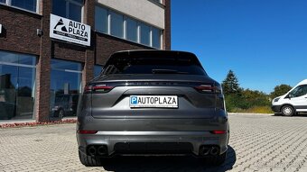 Porsche Cayenne 3.0 V6 Platinum 4x4 NočnéVidenieAdaptívnyP - 5