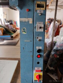 Predáme výsekový lis USM - 5