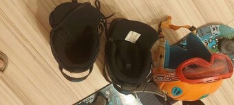 Detsky snowboard, prilba a topanky - 5