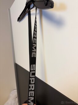 Supreme taska cez pleco - 5