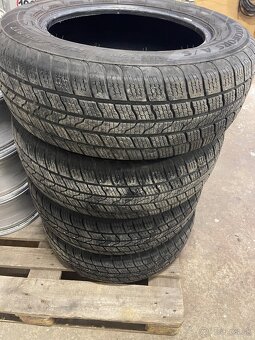 235/65 R17 - 5