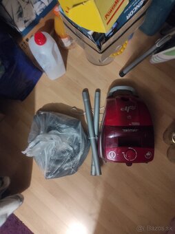 PREDÁM VYSÁVAČ  ZELMER - 5