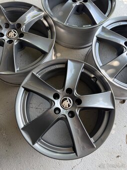 5x112r17 antracitové disky - 5