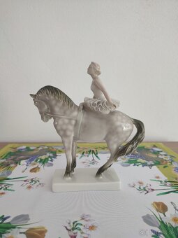 Royal dux baletka na koni porcelánová soška rarita - 5