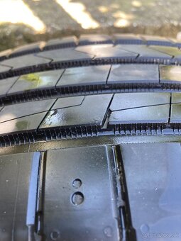 LETNÉ PNEUMATIKY HANKOOK, AKO NOVÉ R17( 215/65) - 5