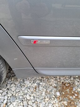AUDI A4 - 5