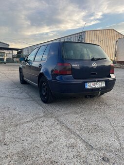 Volkswagen 4 - 5