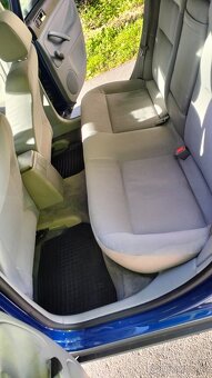 Volkswagen Passat - 5
