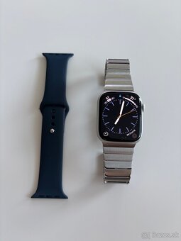 Apple Watch Series 9 45mm Silver Aluminum Case - 5