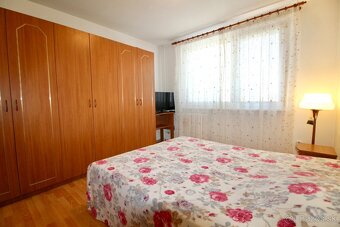 Na predaj zariadený 2 izbový byt po kompletnej rekonštrukcii - 5