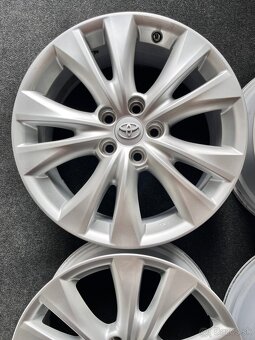 5x114,3 R18 Originál Alu Toyota RAV4 4.Generace - Senzory - 5