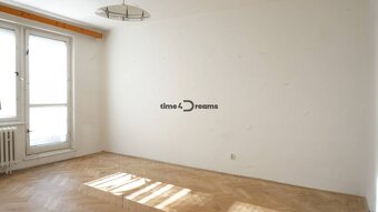 NA PREDAJ - 3i byt v pôvodnom stave 82,4m2 - 5