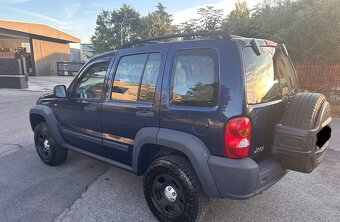 JEEP CHEROKEE 2.8 CRD Sport - 5