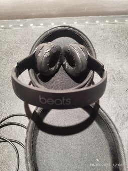Beats Solo wireless sluchadla - 5