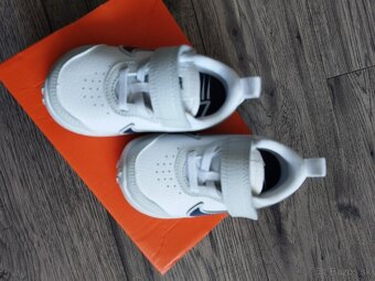 Nové tenisky zn. NIKE veľ. 21 - 5