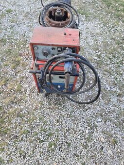 Profesionálna zváračka CO2 uniMIG-200 (200A) - 5