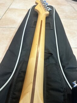 Fender Stratocaster Mexico, HSS, rok 2016 - 5