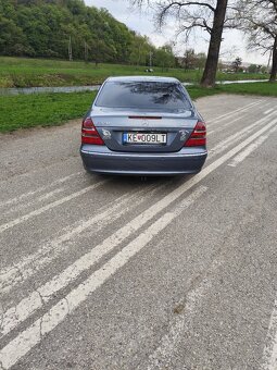 Mercedes E320i 4matic - 5
