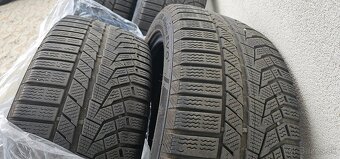 Zimne pneu 245/45 r18 - 5