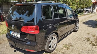 VW TOURAN 2.0TDI Highline 7-miest 2010 - 5