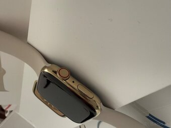 Apple Watch 8 45mm Stainless Steel Gold - 5