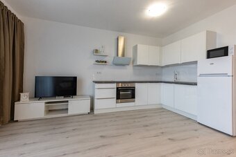 Elegantný 2-izbový byt na prenájom - 5